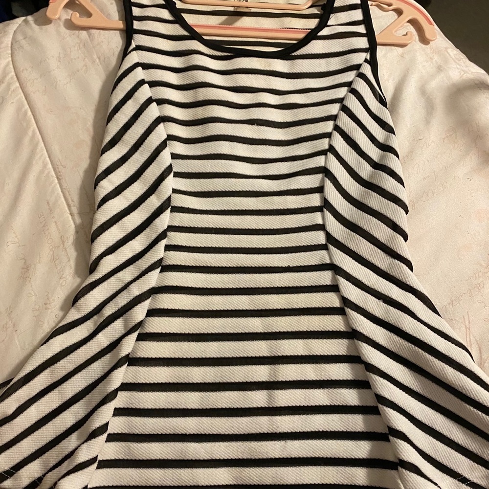 Black & white blouse